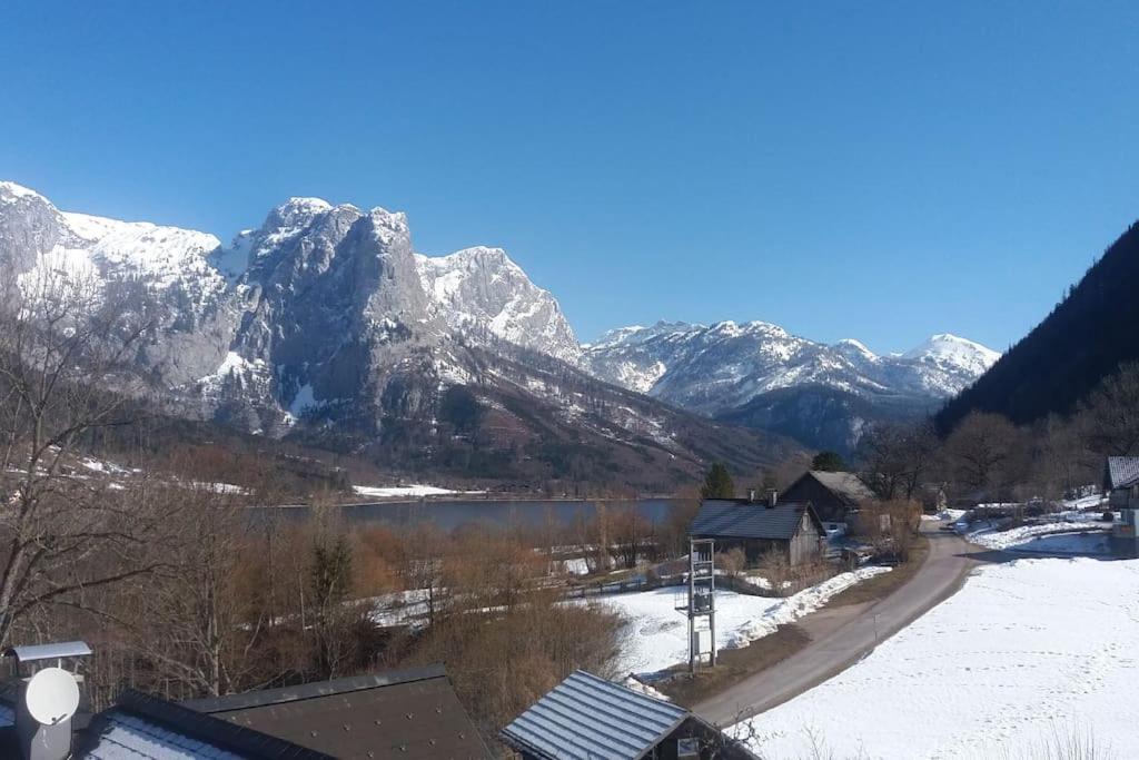 Appartement S'Rastl Direkt Mit Bergpanorama à Grundlsee Extérieur photo