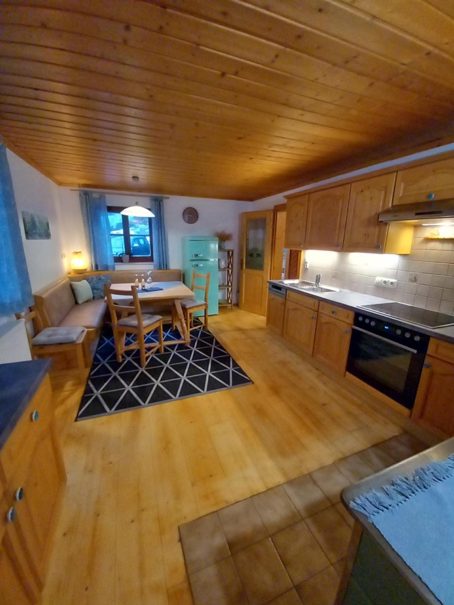 Appartement S'Rastl Direkt Mit Bergpanorama à Grundlsee Extérieur photo
